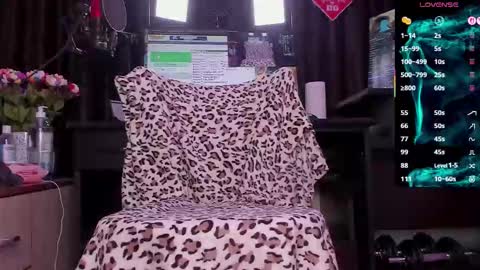 Laura online show from September 15, 2:44 am