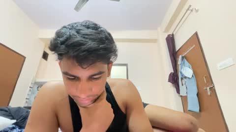 Snapshot of raju_smith chatting on November 1, 6:04 am raju_smith online show from November 1, 6:04 am