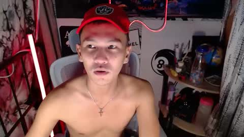 ralfhuge24 online show from February 22, 10:19 pm