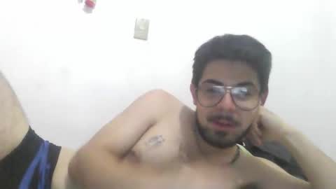 Snapshot of ralphillips25 chatting on April 13, 3:23 am ralphillips25 online show from April 13, 3:23 am