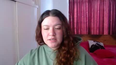 Snapshot of ramona15 chatting on May 21, 8:27 pm Ramona online show from May 21, 8:27 pm