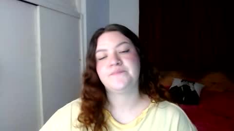 Snapshot of ramona15 chatting on May 29, 10:52 pm Ramona online show from May 29, 10:52 pm