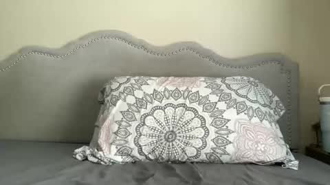 Snapshot of ramonajas chatting on January 1, 5:44 pm RamonaJ online show from January 1, 5:44 pm