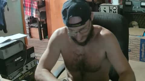 Snapshot of randalltotazz chatting on May 29, 8:18 pm Randall online show from May 29, 8:18 pm