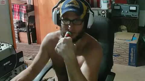 Snapshot of randalltotazz chatting on June 3, 8:47 pm Randall online show from June 3, 8:47 pm