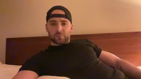 Snapshot of randomdude5950 chatting on January 24, 1:45 am randomdude5950 online show from January 24, 1:45 am