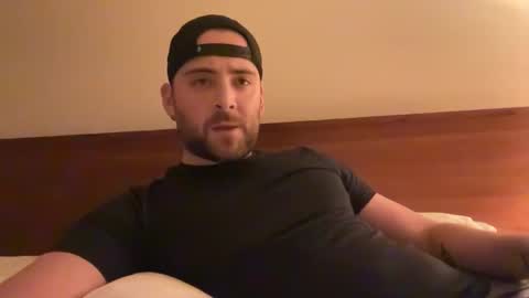 Snapshot of randomdude5950 chatting on January 29, 2:30 am randomdude5950 online show from January 29, 2:30 am