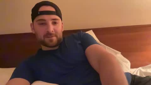 Snapshot of randomdude5950 chatting on March 10, 4:49 am randomdude5950 online show from March 10, 4:49 am