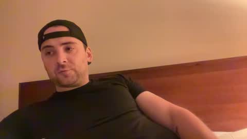 Snapshot of randomdude5950 chatting on September 19, 12:56 am randomdude5950 online show from September 19, 12:56 am