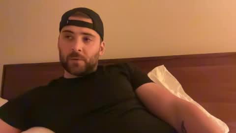randomdude5950 online show from June 15, 1:41 am