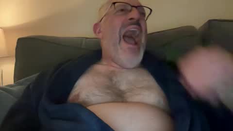 Snapshot of randyboyandy chatting on October 23, 6:39 pm randyboyandy online show from October 23, 6:39 pm