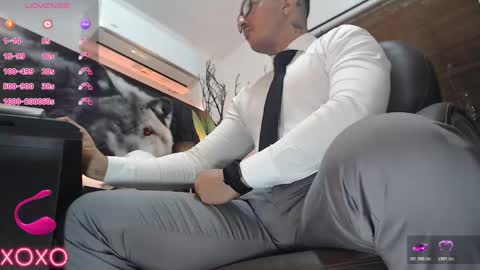 randylukehot online show from November 7, 9:09 am