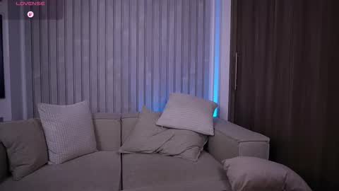 Snapshot of randypitts chatting on February 21, 6:36 am RANDY online show from February 21, 6:36 am