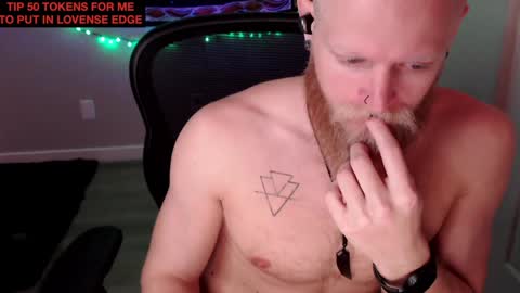 Snapshot of randyroderick chatting on December 13, 4:11 am Randy Rod online show from December 13, 4:11 am