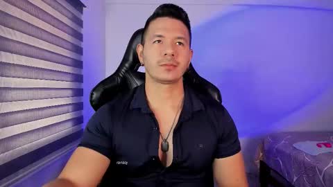 Jonas online show from November 9, 2:26 pm