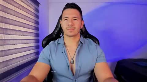 Jonas online show from November 17, 2:01 pm