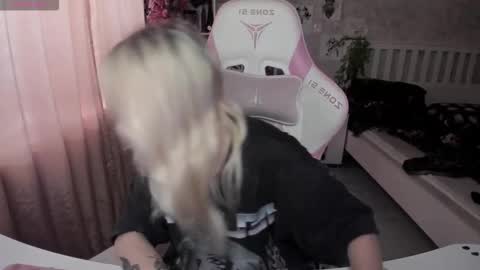 Rapunzel online show from November 4, 1:21 pm