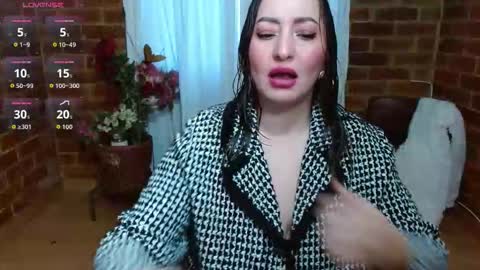 Snapshot of raquel_gh chatting on March 30, 11:00 am Raquel online show from March 30, 11:00 am