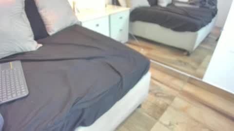 Snapshot of raquel_moore chatting on January 7, 7:16 pm Raquel Moore online show from January 7, 7:16 pm