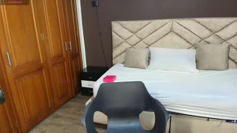 Raquel online show from November 3, 11:44 am