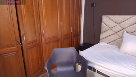 Raquel online show from January 10, 12:07 pm