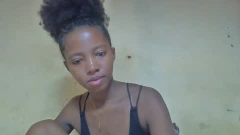 Snapshot of rasoanirinaa chatting on February 25, 9:30 am rasoanirinaa online show from February 25, 9:30 am