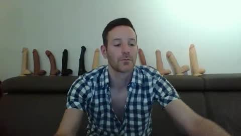 Thomas online show from April 15, 6:59 pm