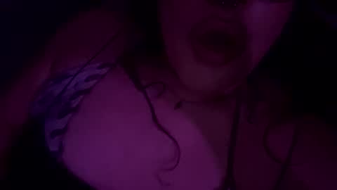 Snapshot of rattlesnakebitch chatting on June 7, 5:33 am Rattlesnake Bitch 666 online show from June 7, 5:33 am