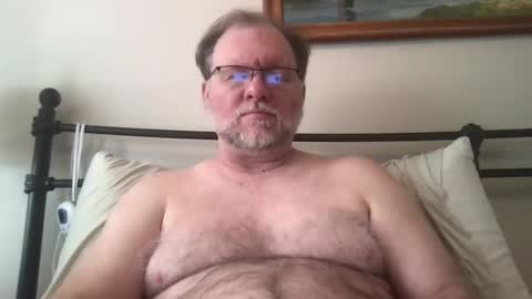Snapshot of rattoy19 chatting on December 6, 5:33 pm Rattoy online show from December 6, 5:33 pm
