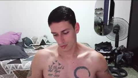 Snapshot of raul240335 chatting on August 9, 10:36 pm Raul online show from August 9, 10:36 pm