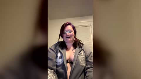 Snapshot of raven6922 chatting on April 13, 5:13 am raven6922 online show from April 13, 5:13 am