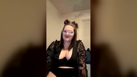 Snapshot of raven6922 chatting on April 27, 5:38 am raven6922 online show from April 27, 5:38 am