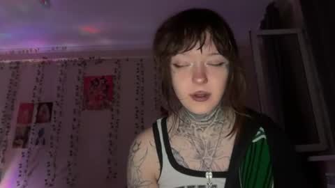 Snapshot of raven_armor chatting on June 17, 6:31 pm raven_armor online show from June 17, 6:31 pm