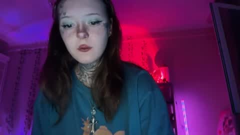 Snapshot of raven_armor chatting on June 18, 6:12 pm raven_armor online show from June 18, 6:12 pm