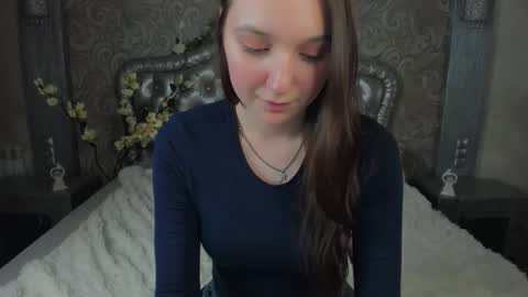 Snapshot of raven_crowe chatting on February 25, 1:32 pm Raven online show from February 25, 1:32 pm
