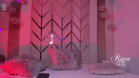 Snapshot of raven_luxx chatting on April 19, 1:27 am RAVEN online show from April 19, 1:27 am