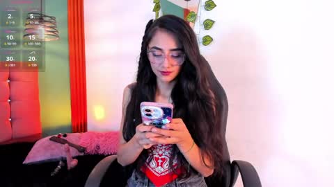 raven_smith_ online show from March 29, 6:02 am