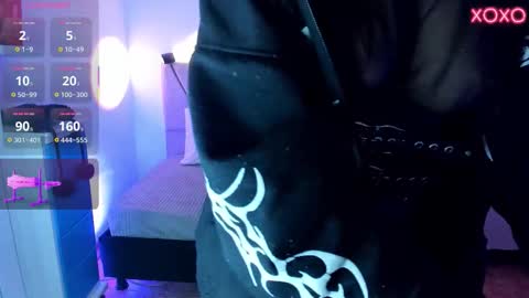 ravencollen online show from November 19, 12:38 pm