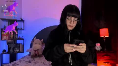 Raven  online show from February 3, 2:53 am