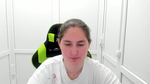 Snapshot of ravenncloud chatting on July 24, 12:14 pm Raven online show from July 24, 12:14 pm