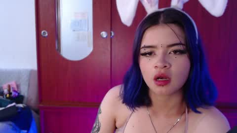 raventh_ online show from April 5, 9:56 pm