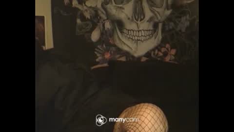 Snapshot of ravenxlee chatting on September 17, 5:14 pm ravenxlee online show from September 17, 5:14 pm