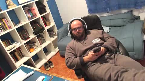 ravingr3d3 online show from February 23, 11:57 pm