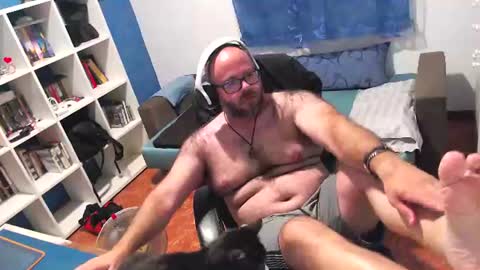 Snapshot of ravingr3d3 chatting on July 12, 9:50 pm ravingr3d3 online show from July 12, 9:50 pm