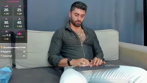 Adam online show from December 3, 10:28 am