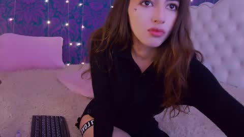 Snapshot of rawdare chatting on November 1, 4:31 pm Lillian online show from November 1, 4:31 pm