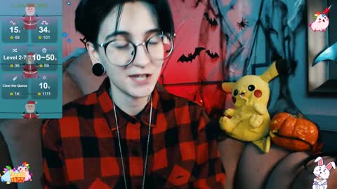 Snapshot of ray__taylor chatting on December 14, 6:52 pm Ray online show from December 14, 6:52 pm