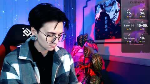 Snapshot of ray__taylor chatting on January 28, 8:58 pm Ray online show from January 28, 8:58 pm