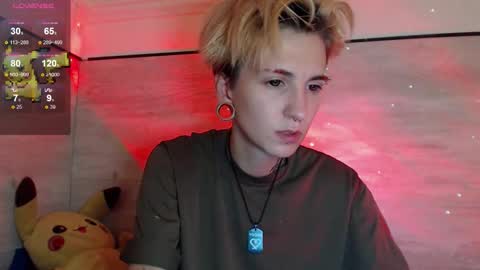 Snapshot of ray__taylor chatting on September 8, 10:20 pm Ray online show from September 8, 10:20 pm