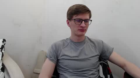 Snapshot of ray_booy chatting on February 25, 1:10 pm Ray Booy online show from February 25, 1:10 pm